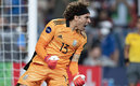 Ochoa volvió a ser decisivo en una serie de penales ante Costa Rica (Imago7)