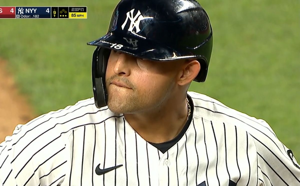 Rougned Odor se quedó esperando que el umpire le diera la cuarta mala. (Captura de pantalla)