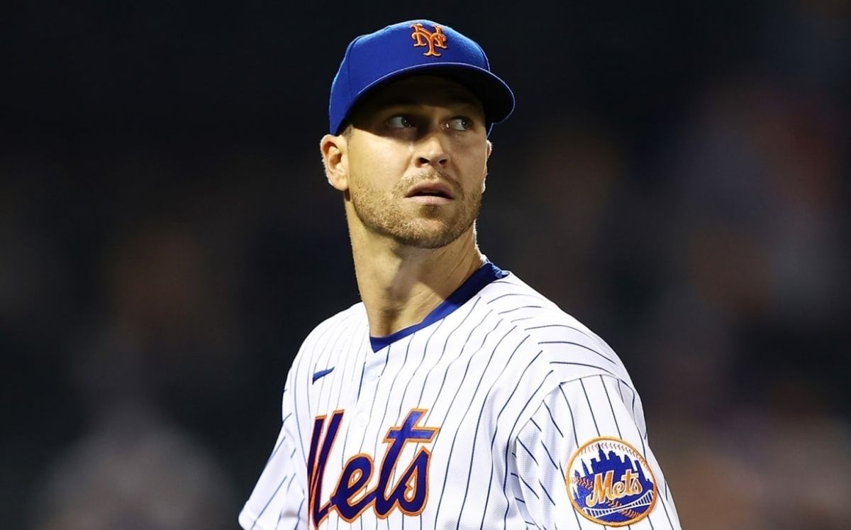 Jacob deGrom tiene efectividad de 0.62 en nueve aperturas esta temporada. (MLB.com)