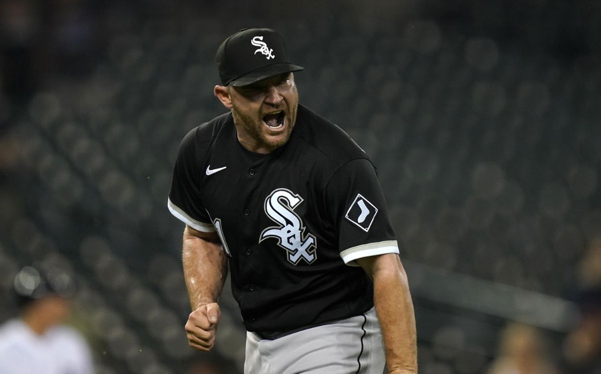 Liam Hendriks es líder de juegos salvados de la Liga Americana con 16 rescates. (AP)