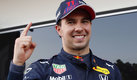 Checo Pérez obtuvo su primer triunfo y podio con Red Bull en Bakú. (Reuters)