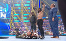 Mysterio terminó postrado ante Reigns (WWE)
