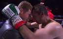 Canelo y Chávez se fundieron en un abrazo (Captura)
