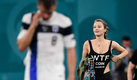 La mujer que interrumpió el Finlandia-Bélgica de la Euro 2020. (Reuters)