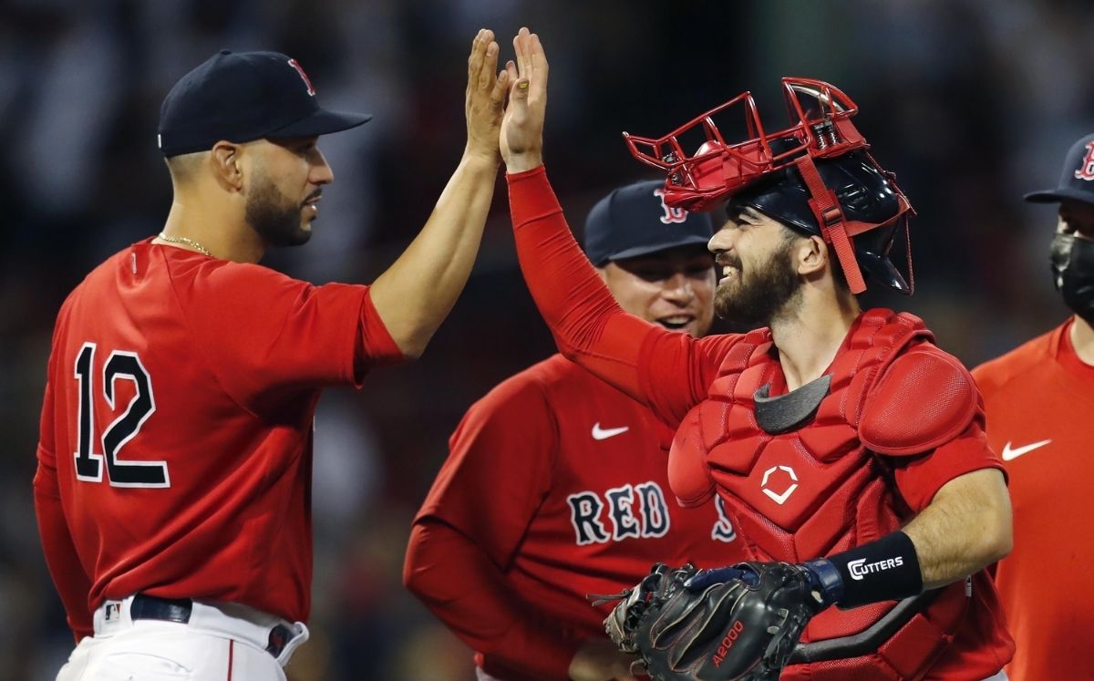 Nathan Eovaldi dirigió la orquesta hasta la octava entrada del juego. (AP)
