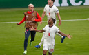 Raheem festeja el pase de Inglaterra a Cuartos de Final. (FOTO: AFP)