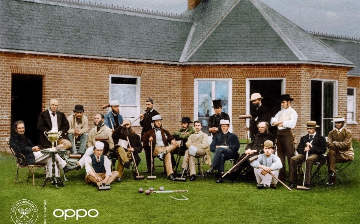Los miembros del All England Croquet Club aparecen fuera del pabellón de Wimbledon en 1870.