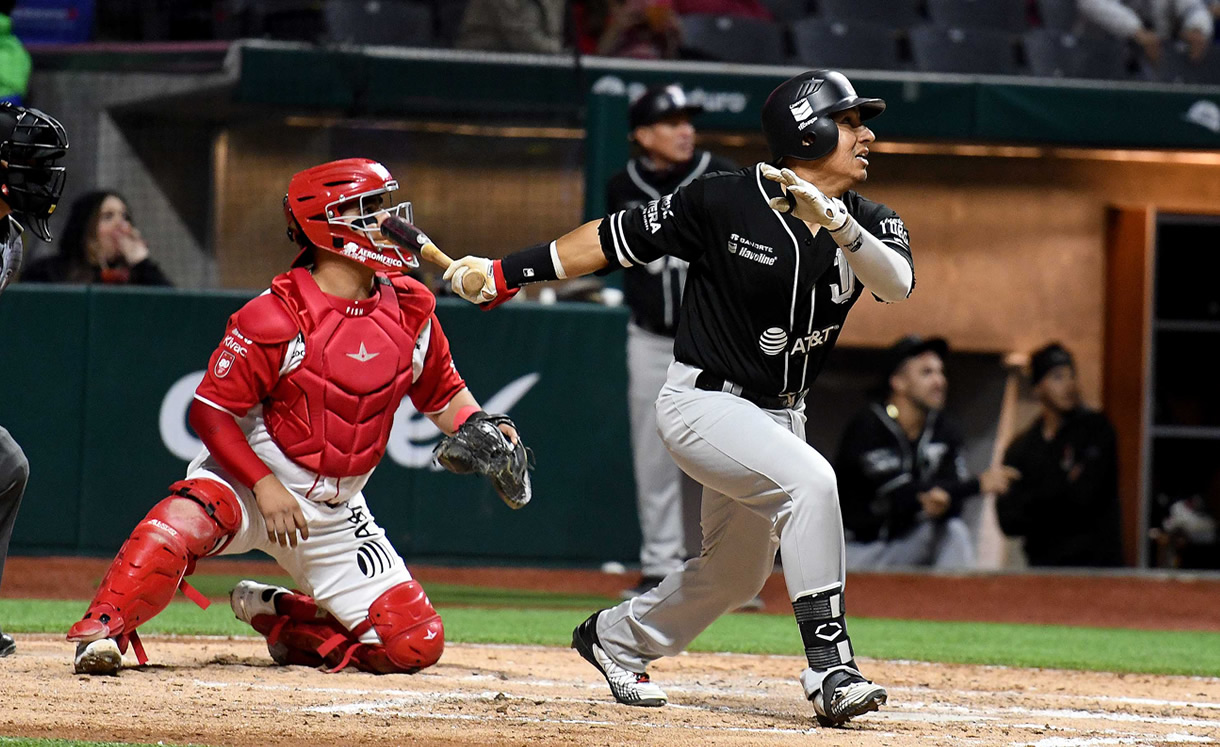 Toros responde y se lleva emocionante juego 2 en el AHH