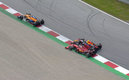 Checo y Leclerc, una lucha que terminó en sanción para el mexicano (Fórmula 1)
