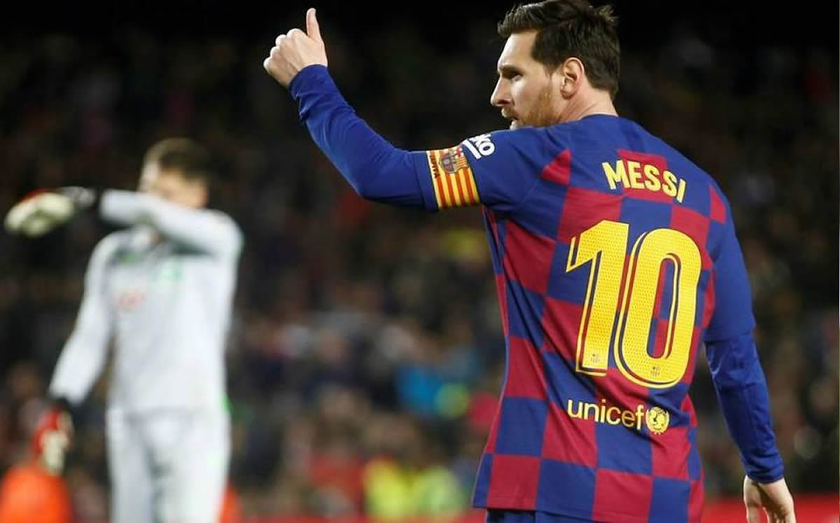 Messi festeja un gol con Barcelona
