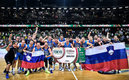 Doncic y sus compañeros celebraron en patio ajeno (Twitter @FIBA)