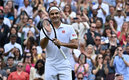 Federer por ahora está disputando Wimbledon (AFP)