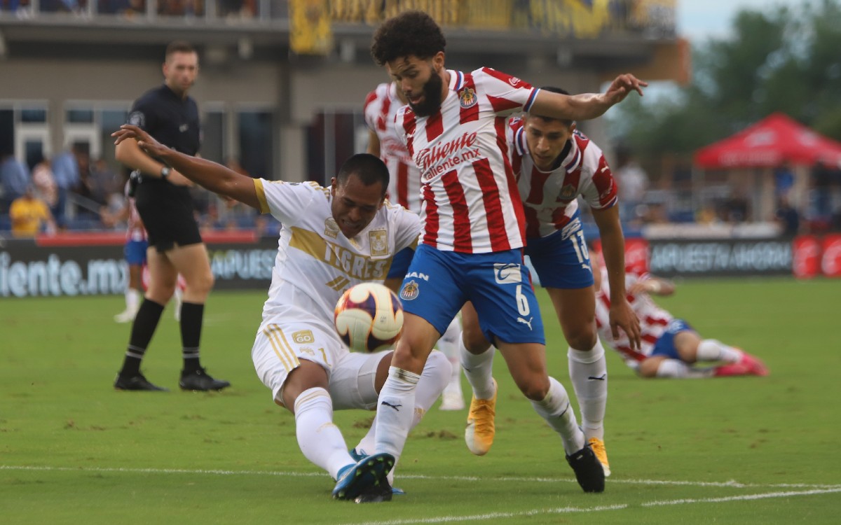 Partido amistoso entre Chivas y Tigres sin goles