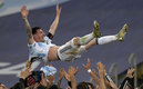 Messi logró su primer título con la mayor de Argentina. (Foto: AFP)