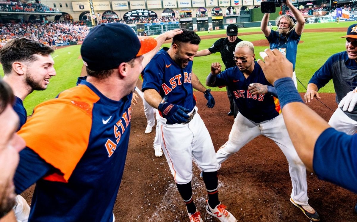 El home run de José Altuve evitó que los Astros fueran barridos por los Yankees. (@Astros)