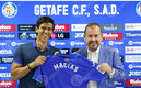 Macías en su presentación con Getafe. (FOTO: Getafe)