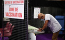 En Francia pusieron restricciones para los no vacunados. (FOTO: AFP)