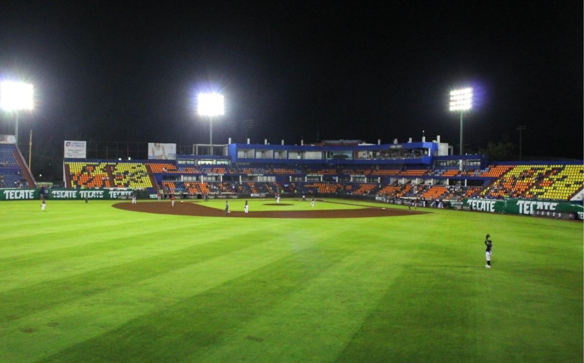 El Estadio Beto Ávila de Cancún, Quintana Roo, fue inaugurado en 1980. (Cortesía)