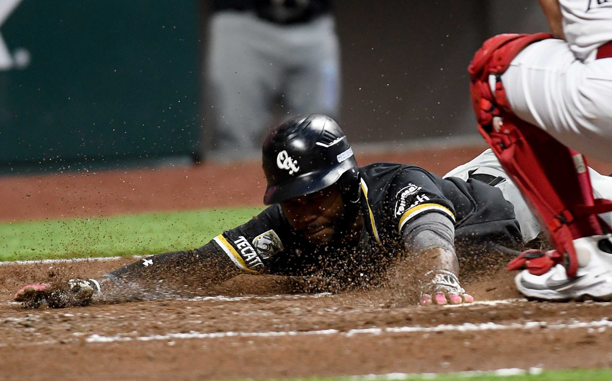 Guerreros se luce y apalea a Diablos al arrancar la serie