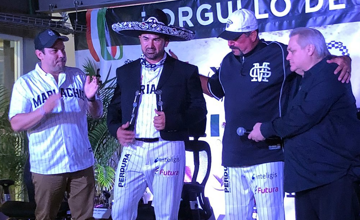 Adrián González anuncia su retiro al terminar la temporada