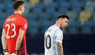 Emiliano Martínez y Leo Messi lograron la Copa América con Argentina. (Reuters)
