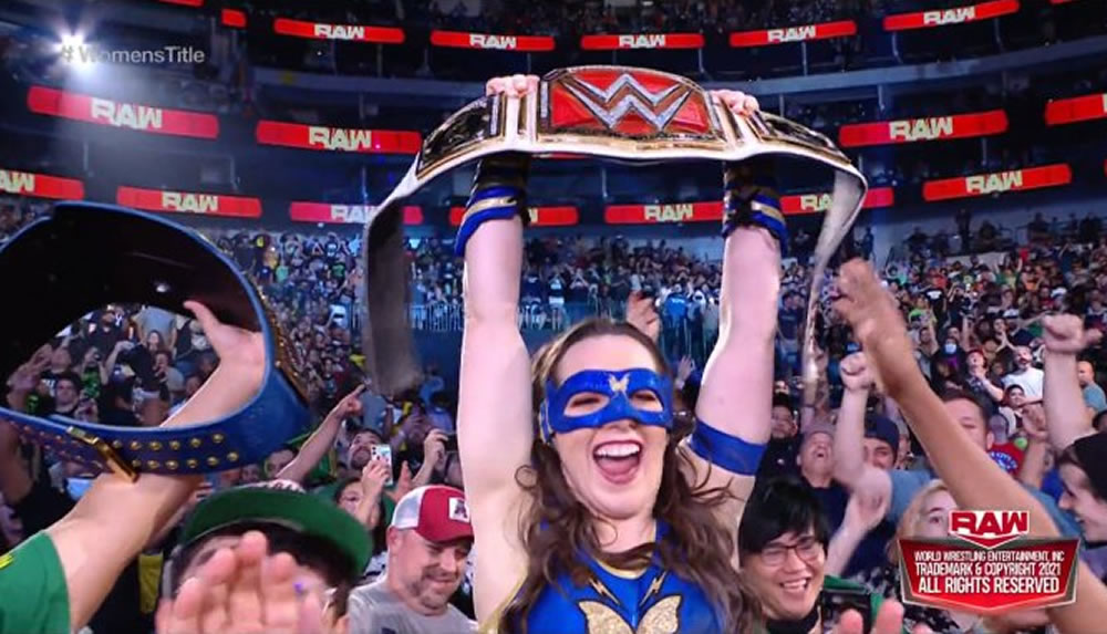 Nikki ASH canjea maletín contra Charlotte y es ¡NUEVA CAMPEONA DE RAW! - Vimarsana News