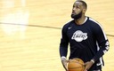 Un jersey que usó LeBron James fue subastado en  512 mil dólares  (AFP)