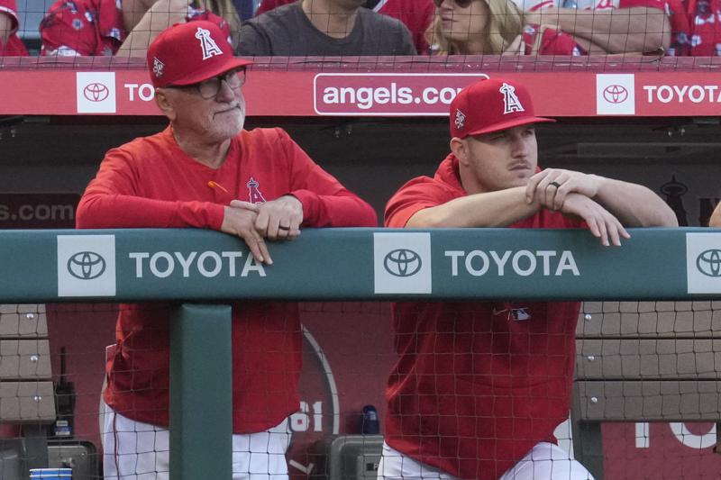 Rehabilitación de Mike Trout va por buen camino