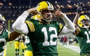 Aaron Rodgers festeja una anotación con los Green Bay Packers (Twitter @packers)
