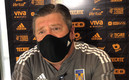 Miguel Herrera madrugó para ver al Tri Olímpico. (FOTO: Mediotiempo)