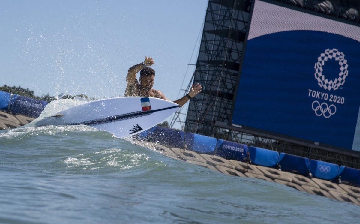 Los surfistas de los Juegos Olímpicos estaban preocupados por las bajas olas en la zona de competencia. Foto: AFP