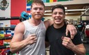 El Canelo pasó un grato momento con Brandon Moreno. FOTO: @theassassinbaby