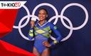 La brasileña Rebeca Andrade mostró su apoyo a Simone Biles (Reuters)
