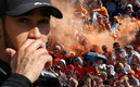 Afición vs Hamilton. (Reuters)