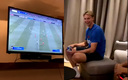 Los jugadores del Barcelona juegan al FIFA por diversión. (IG: braithwaiteofficial)