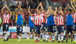 El Escudo de la Gente fue usado por Chivas en el uniforme especial contra Atlas. (Mexsport)