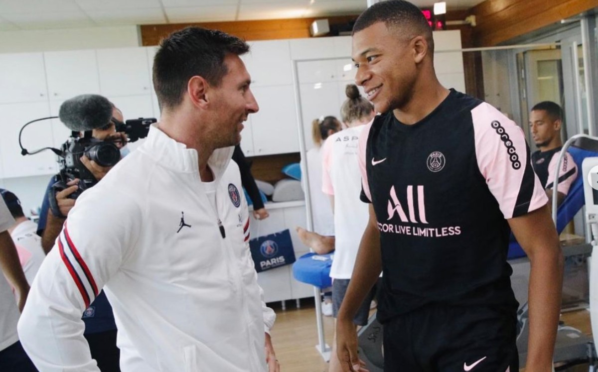 Kylian Mbappé y Messi ya con los colores del PSG. FOTO: @ k.mbappe