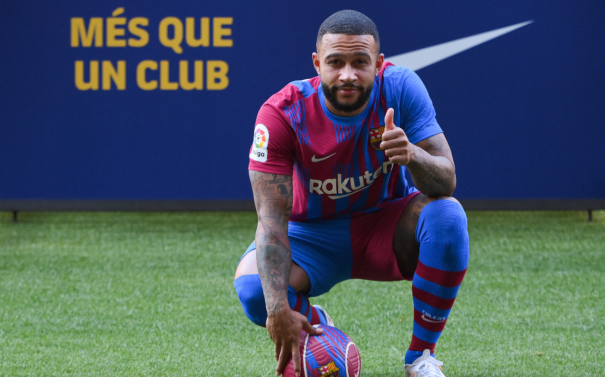 Depay y García llegaron este verano al Barcelona. (FOTO: AFP)