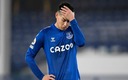 James Rodríguez lamentándose en un partido del Everton. (Foto: AFP)