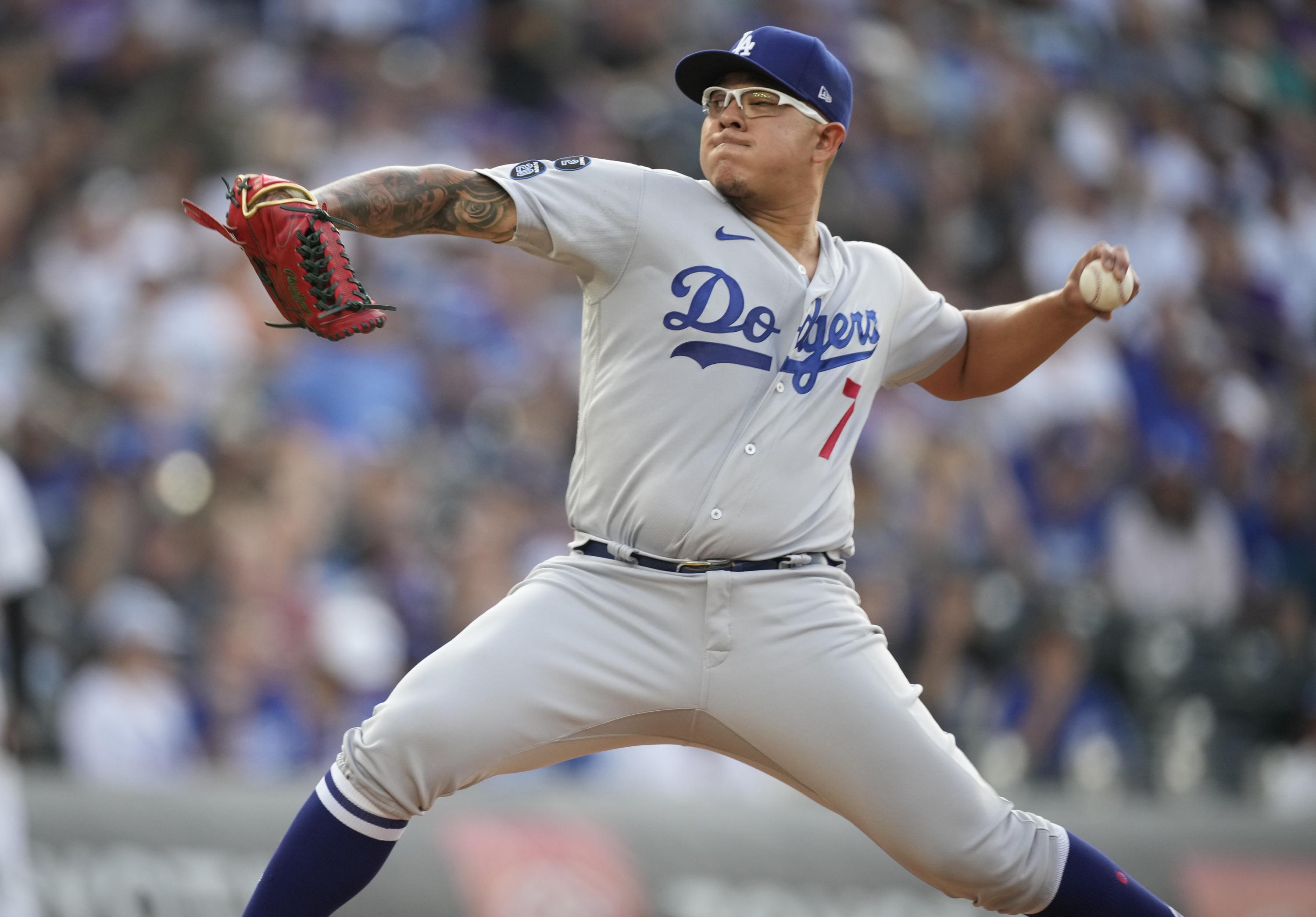 Julio Urías cuelga cinco ceros pero se va sin decisión