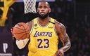 King James espera seguir jugando al máximo nivel por seis o siete años más. (Twitter @LosLakers)