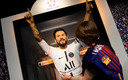 Los artículos oficiales de Messi en el Barcelona han incrementado su valor FOTO: AFP