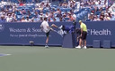 El tenista ruso se ganó fuertes críticas tras este acto. (Foto: ATP Media)