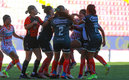 El juego entre Centellas y Puebla se encendió. (Foto: Imago7)