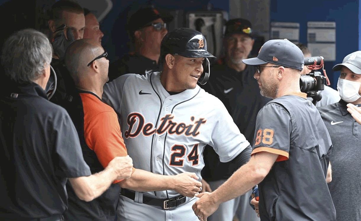 "Me quité un gran peso": Miguel Cabrera al dar su HR 500