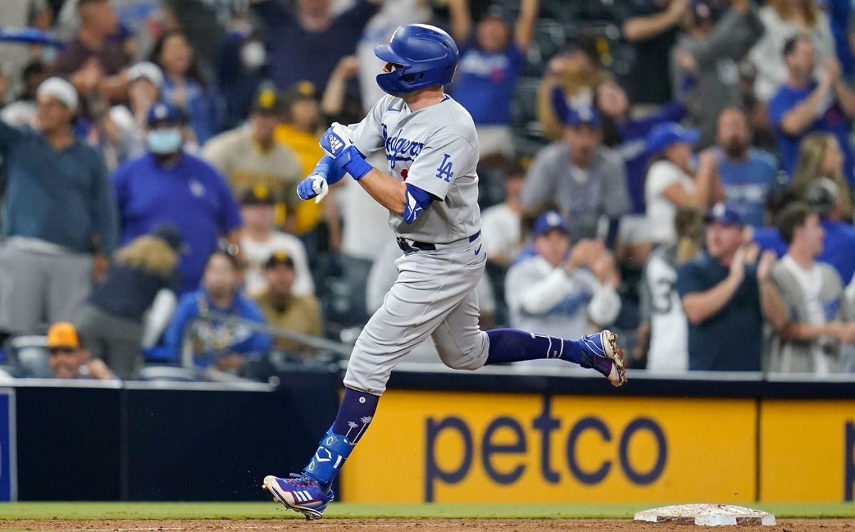 AJ Pollock se convirtió en el héroe de los Dodgers por segundo juego seguido vs. Padres. (MLB.com)