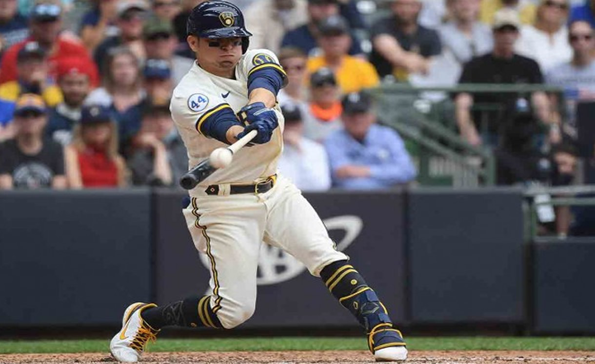 ¡PUM! Luis Urías llega a 17 cuadrangulares con Brewers