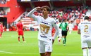 Comandante Dinenno celebra el gol Foto: Imago7