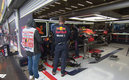 Los mecánicos de Red Bull trabajaron a marchas forzadas | Twitter @F1