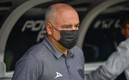 Memo Vázquez  tenía dudas de por qué se repitió el penal. Foto: Imago7